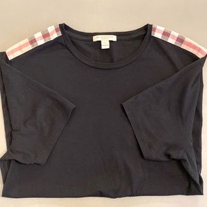 Burberry tshirt